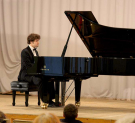 Лукас Генюшас посвятил свой первый концерт в Калуге Вере Васильевне Горностаевой