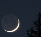 22 марта калужане наблюдали «пепельное свечение» Луны