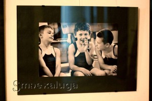 Фотовыставка "Девчонки и мальчишки" Татьяны Софийской дом музыки
