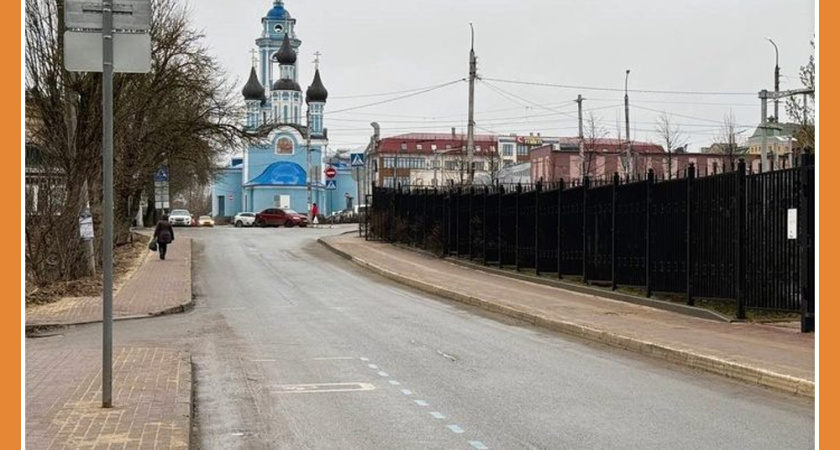 УЛИЦА ДОСТОЕВСКОГО НАЧАЛА ПРЕВРАЩАТЬСЯ В ДВУСТОРОННЮЮ