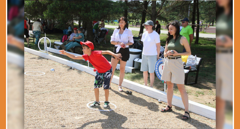 НОВЫЙ СПОРТИВНЫЙ ОБЪЕКТ В СКВЕРЕ ВОЛКОВА