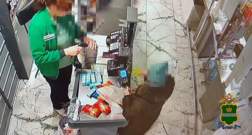 В Калуге задержана пенсионерка, обвиняемая в хищении денег с найденной банковской карты