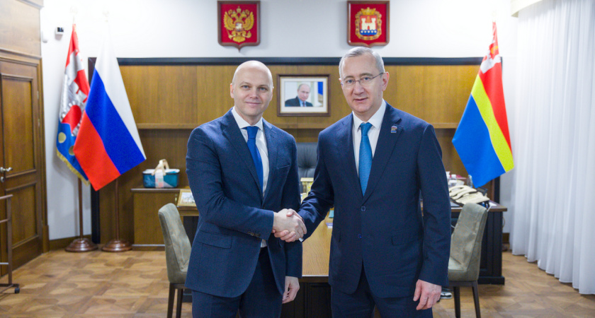 Главы Калужской и Калининградской областей обсудили сотрудничества между регионами