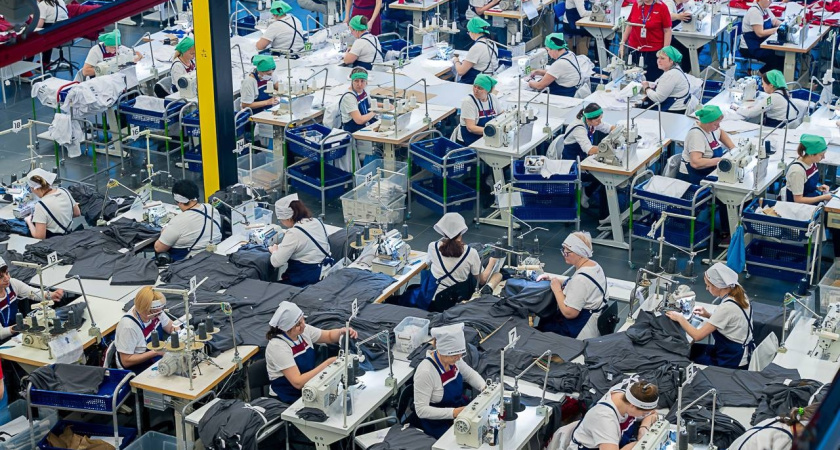 Фабрика в Калуге приступила к пошиву новой олимпийской формы для сборной России