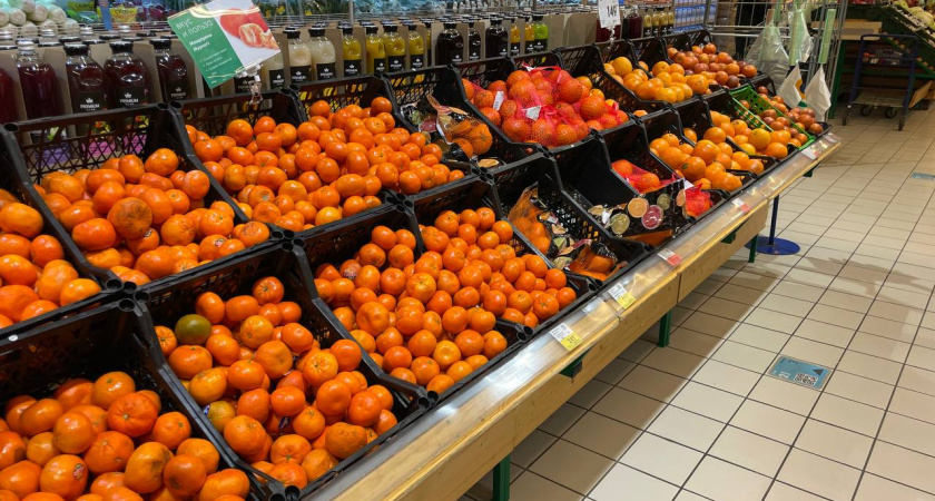 Продавцы терпеть не могут, когда покупатели это знают: как правильно определить сладость мандарина по кожуре