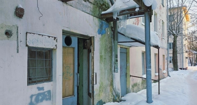 В Калуге закроют доступ в аварийный дом, ставший пристанищем для антисоциальных элементов