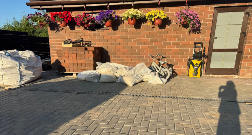 Малиновый пожар в кашпо: как за копейки сделать вертикальный сад для избранных