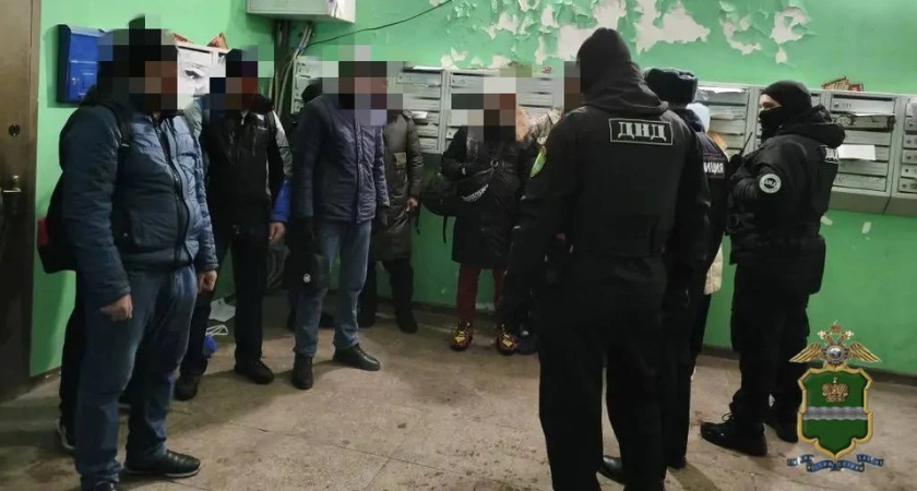 В одном из городов Калужской области полиция и дружинники проверили 58 мигрантов, шестерым грозит депортация