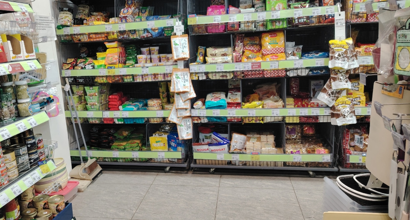 Такие «расходники» для дома беру из Фикс Прайса пачками: ароматизированные пакеты для мусора, тряпочки - делюсь клевыми находками