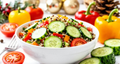 Салат "Который удивит" с киноа и овощами: блюдо приятно удивит всех — комплименты за столом обеспечены