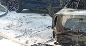 На трассе Калуга-Медынь столкнулись БМВ и "Шевроле", начался пожар и пострадали люди