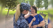 В Калуге росгвардейцы провели акцию “Три цвета единства” ко Дню России