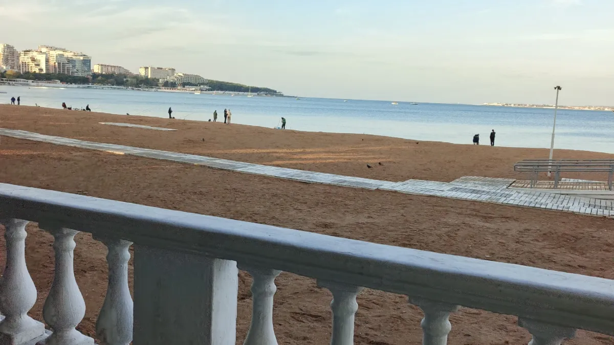 «Как же мы ошиблись с курортом – это худший пляж в жизни!»: как не испортить себе отпуск в Турции