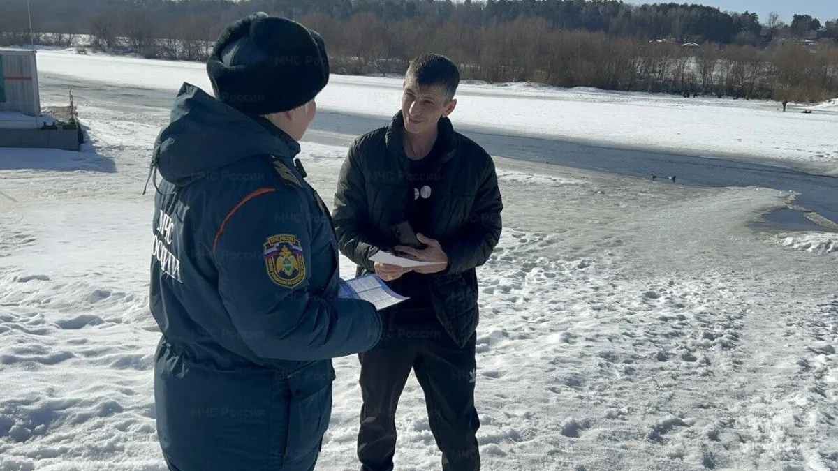 Сотрудники ГИМС провели профилактический рейд на Воробьевской переправе в Калужской области
