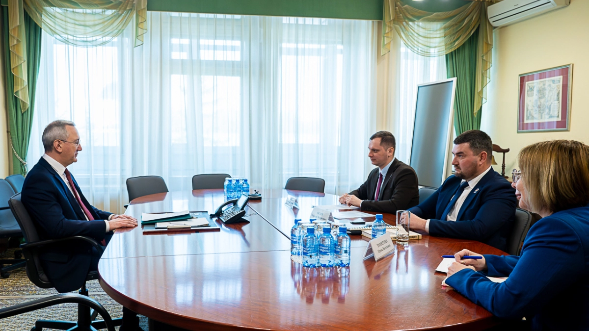 Владислав Шапша встретился с участниками "Школы мэров" из Тарусы и Боровска