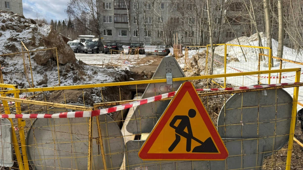 В Калуге обрушился канализационный коллектор