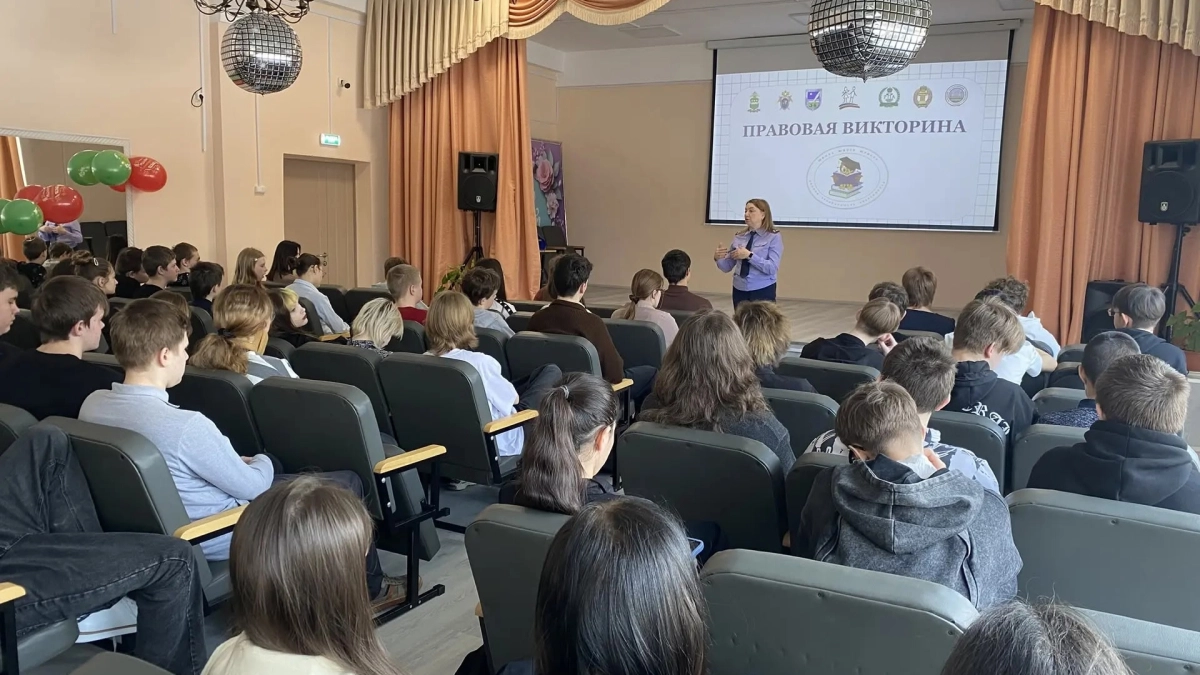 Следователь провела уроки права для школьников Каллужской области