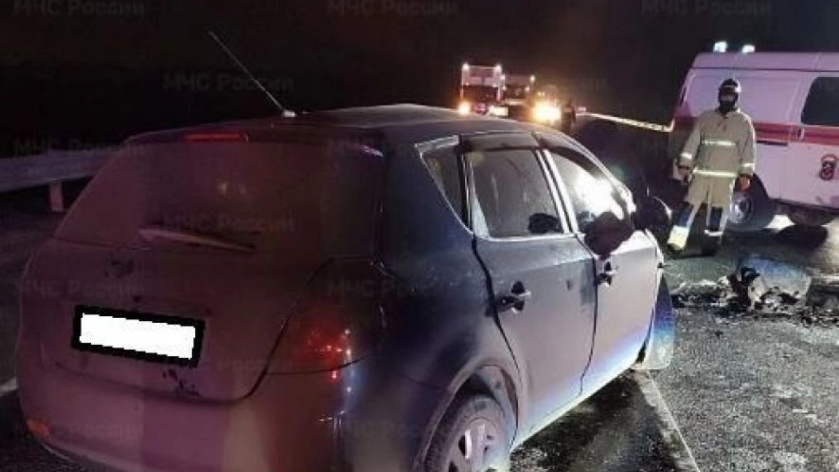 В тройном ДТП на трассе А-108 в Калужской области пострадали люди