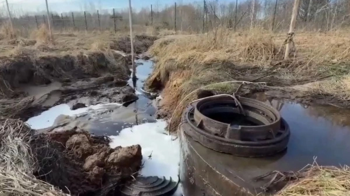 В Калужской области вода из отстойника предприятия попала в реку Сукремля