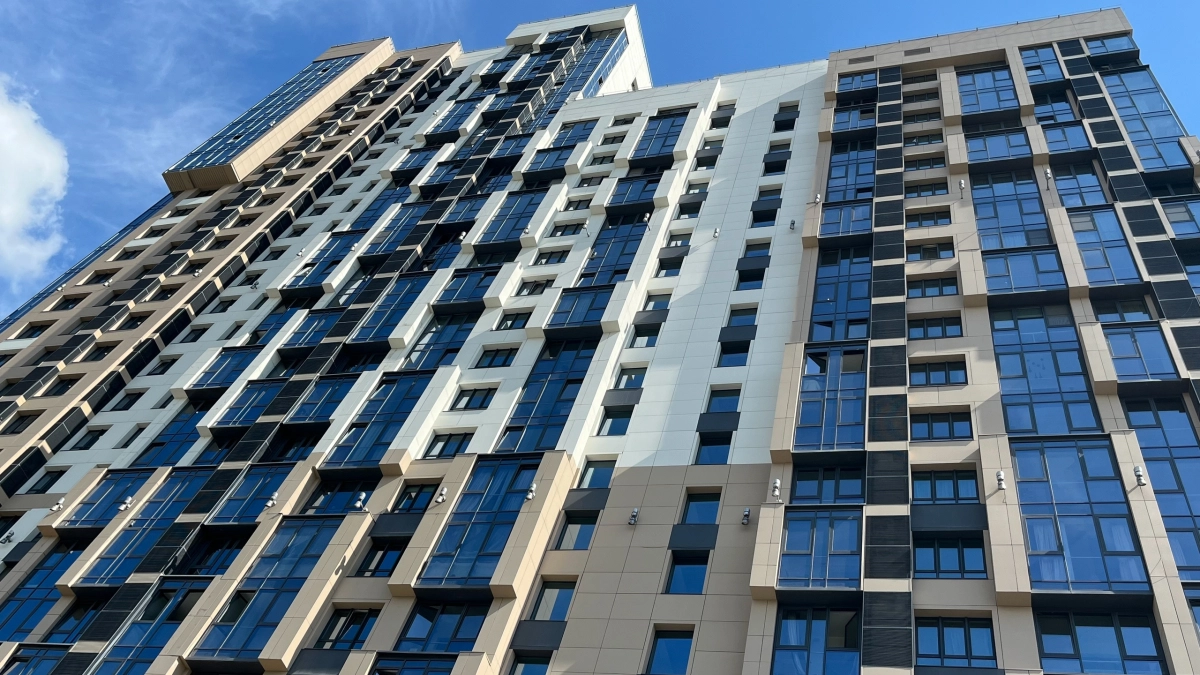 В Калуге 80 семей получили ключи от новых квартир в рамках программы переселения