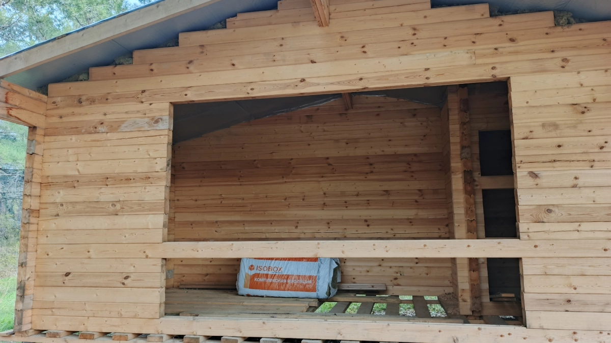 Сайдинг вышел из моды: сейчас умные хозяева предпочитают этот удобный вариант