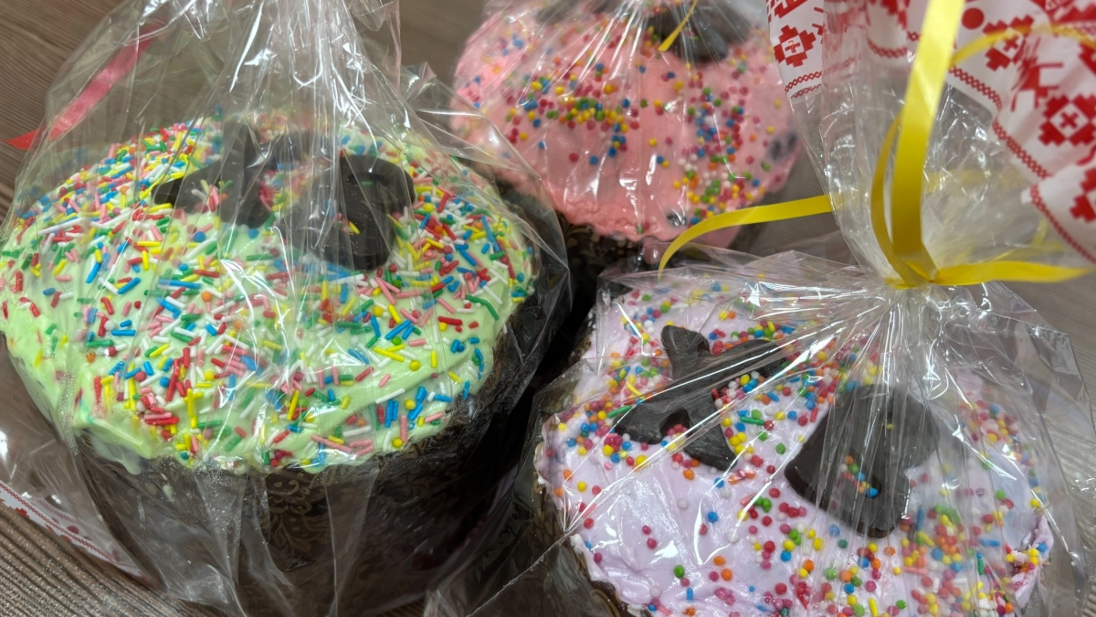 В калужских магазинах оценили спрос на яйца и куличи перед Пасхой