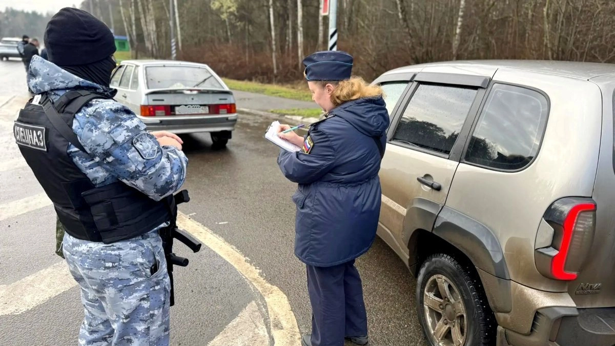 17 машин арестовали за одно утро на въезде в Калугу у микрорайона Анненки