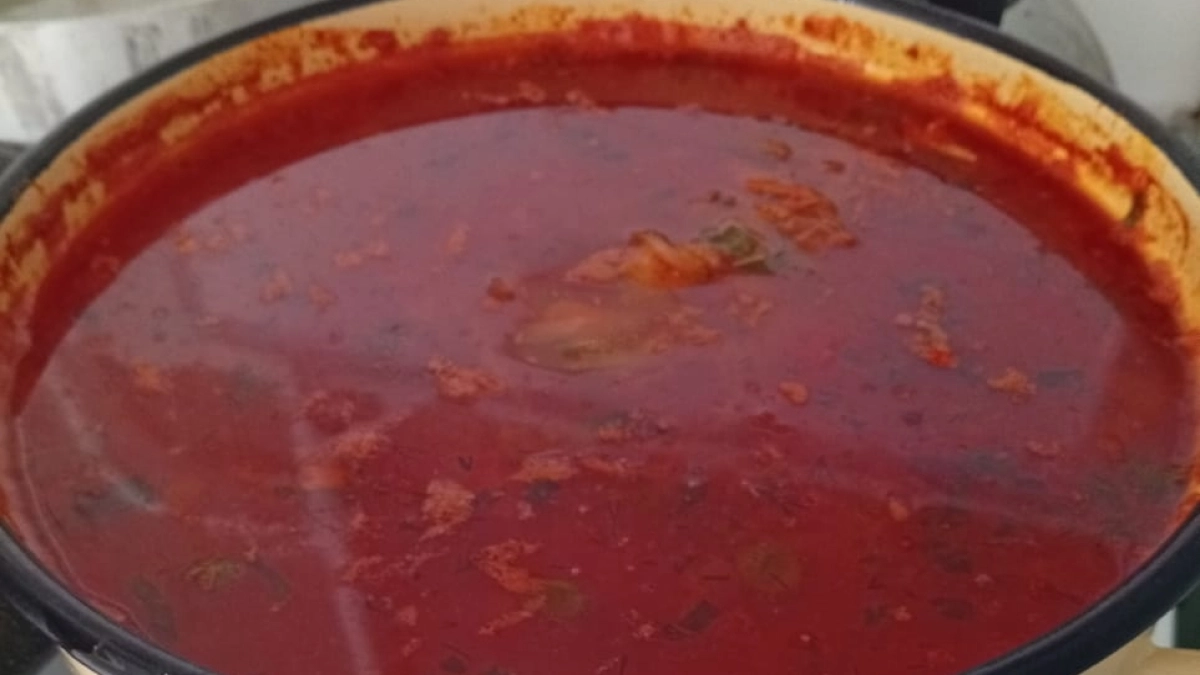 Секрет идеального борща: что идет сначала — картошка, капуста или зажарка? Ошибка, которая портит вкус