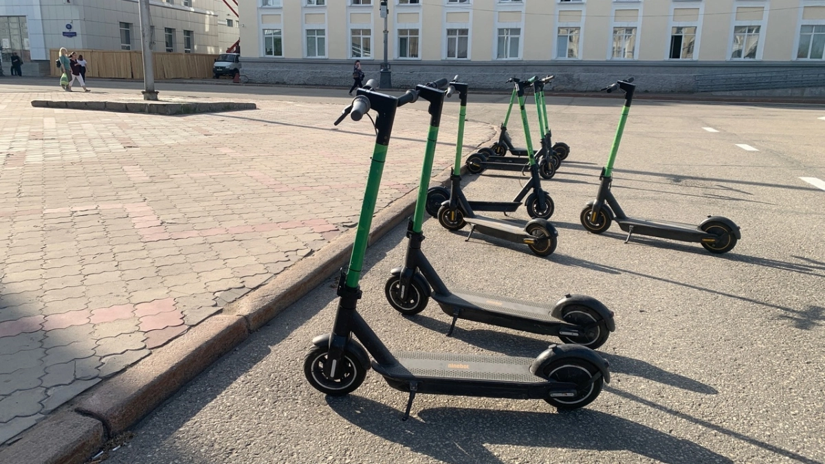 В Калужской области подросток на электросамокате сбил 11-летнюю девочку