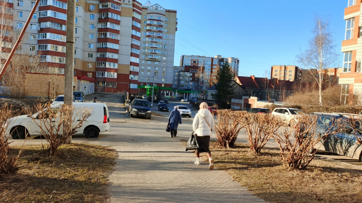 В апреле Овны столкнутся с бурей эмоций, а Раки поверят в любовь - гороскоп для всех на месяц