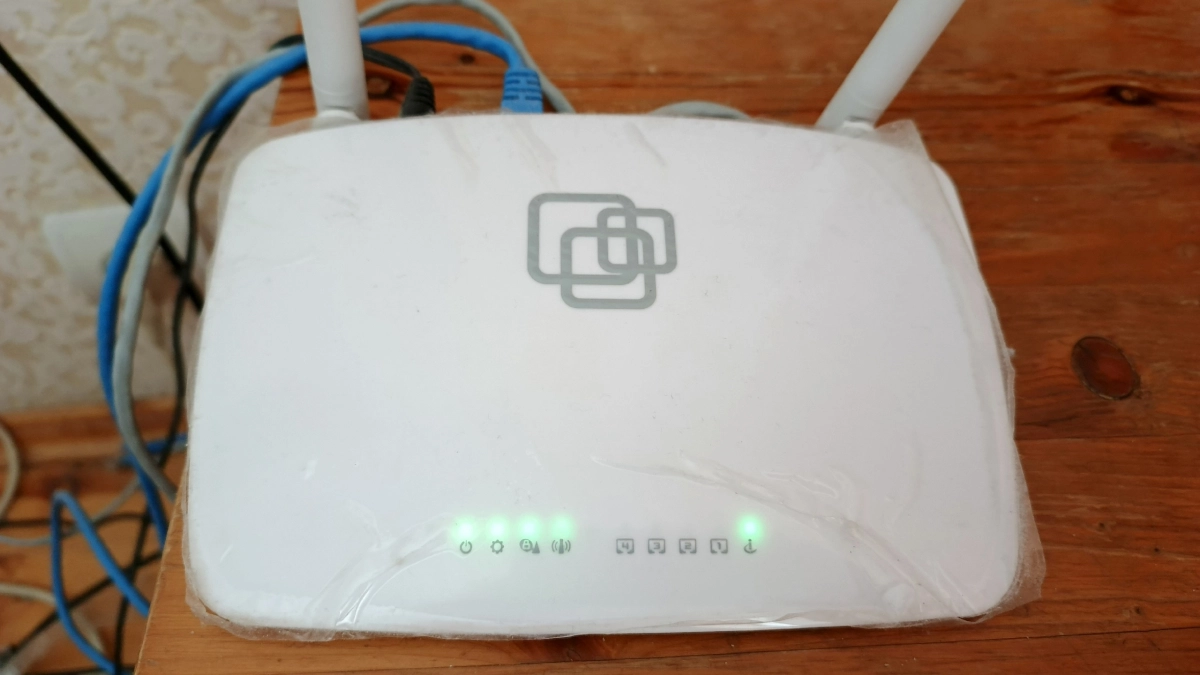 Что нельзя ставить рядом Wi-Fi роутером: 12 ошибок, которые портят ваш интернет