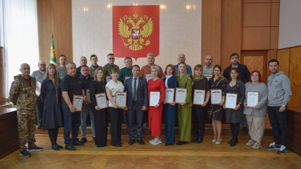 Калужские медики провели осмотр более 1700 детей в подшефном Первомайске