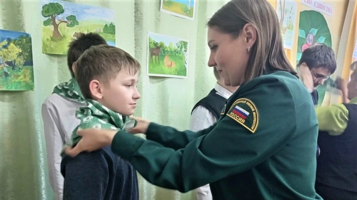В Калужской области юные экологи пополнили ряды школьного лесничества "Лесовичок"