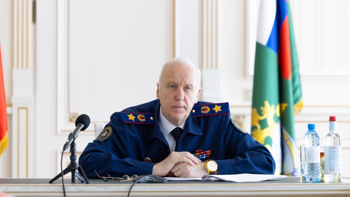 В Калужской области Бастрыкин поручил возбудить дело из-за обрушения потолка в аварийном доме, где женщина получила травмы