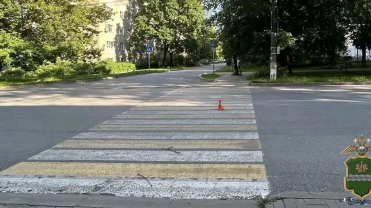 В Калуге водитель "Ниссана" сбил 11-летнюю девочку на пешеходном переходе